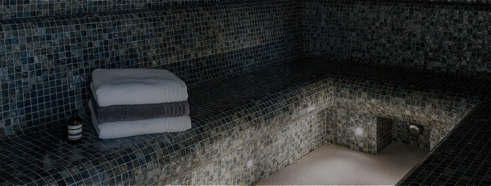 steam room for deep detoxification in private wellness centre